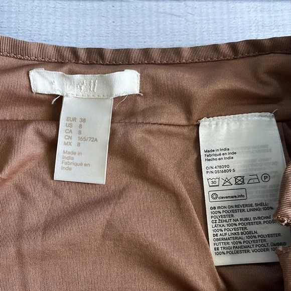 H&M Matte Gold Sequence Skirt Size 8 - Picture 5 of 8